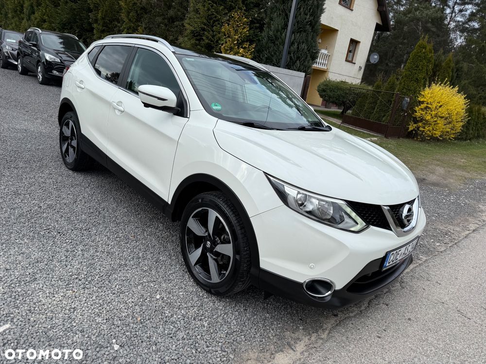 Nissan Qashqai 1.6 DCi Xtronic N-Connecta - 4