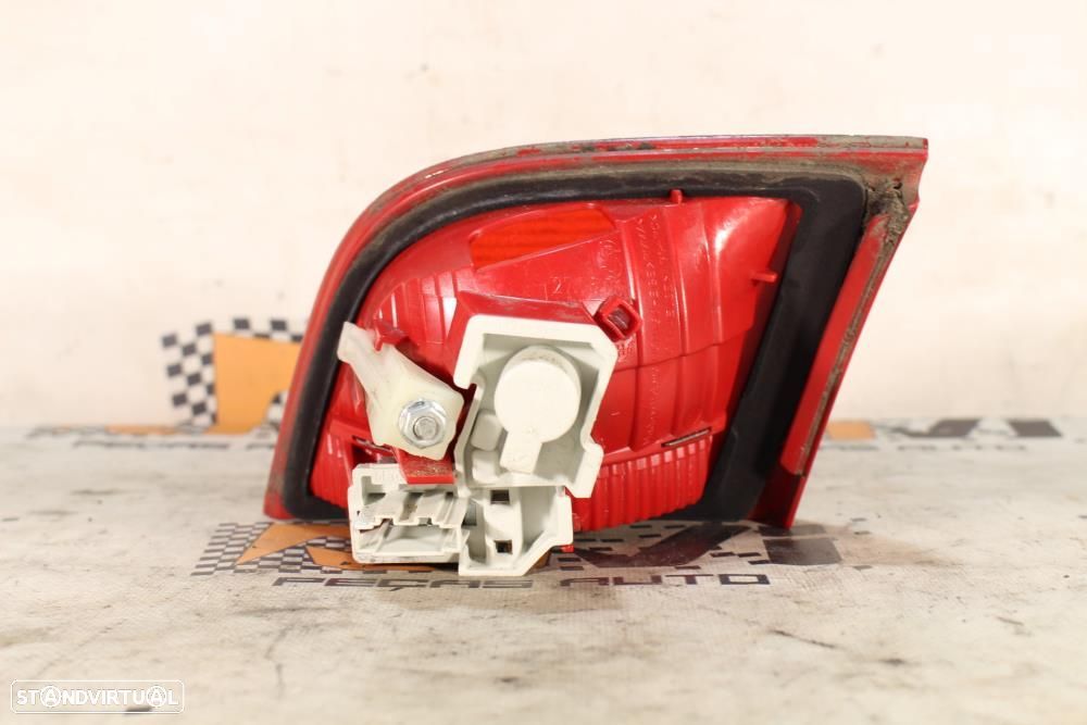 Farolim Esquerdo Audi A3 Sportback (8Pa)  8P4945093b / Chassi Condutor - 6