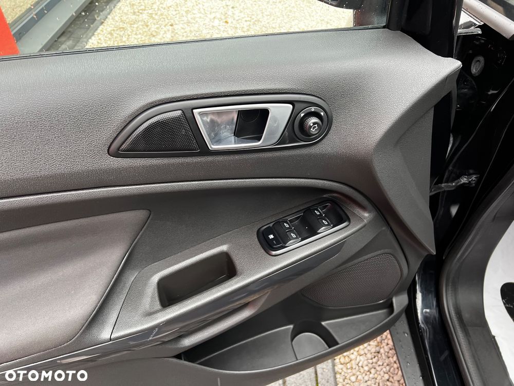 Ford EcoSport 1.0 EcoBoost - 27