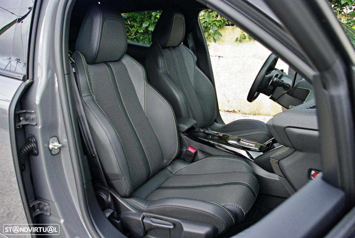 Peugeot 2008 1.2 PureTech GT Line EAT8 - 22