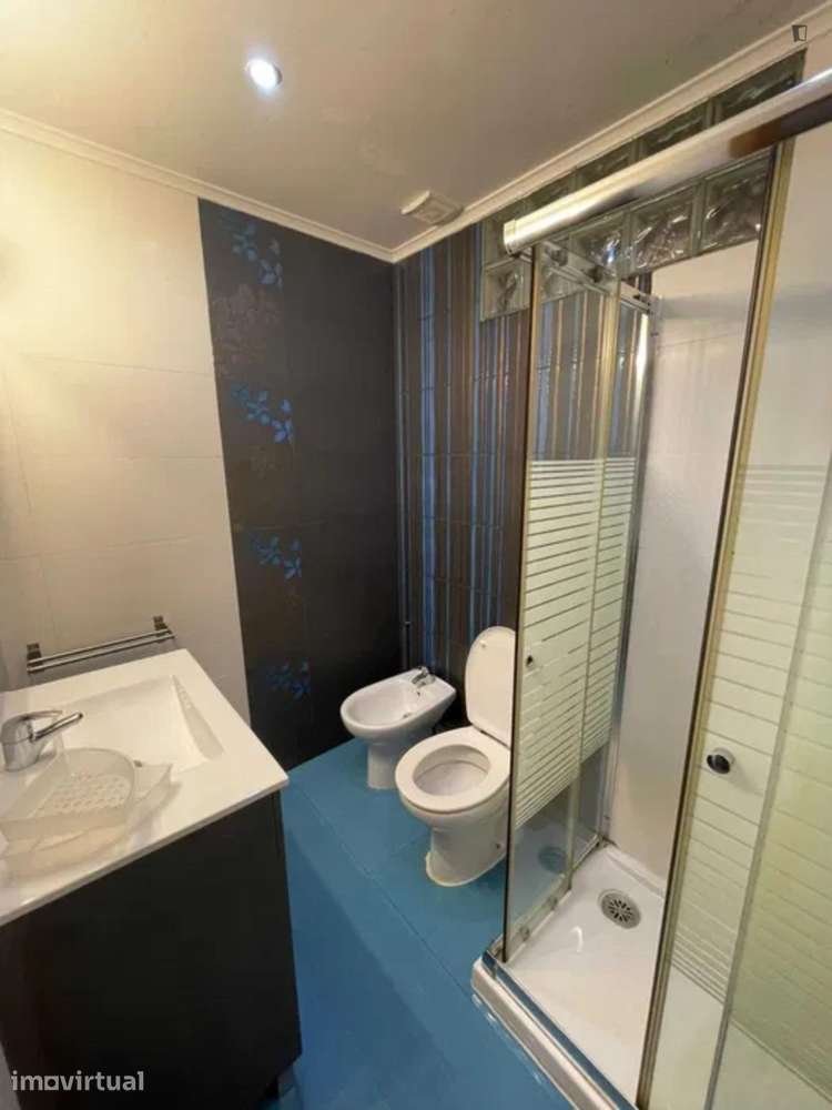 Quarto - localizado em Olivais Lisbon - Grande imagem: 4/4