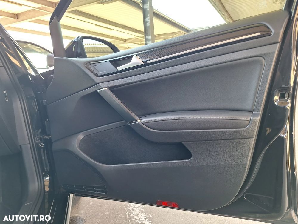 Volkswagen Golf 1.6 TDI DPF BMT Highline - 12