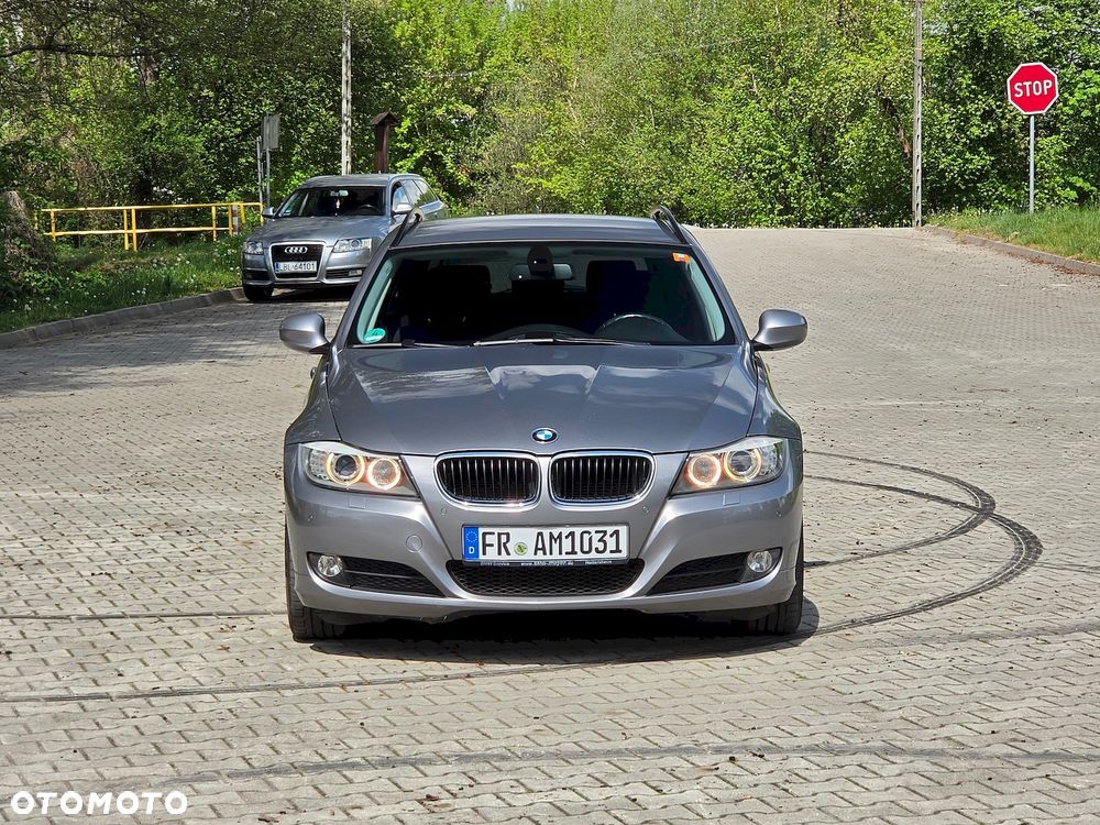 BMW Seria 3 318d - 2