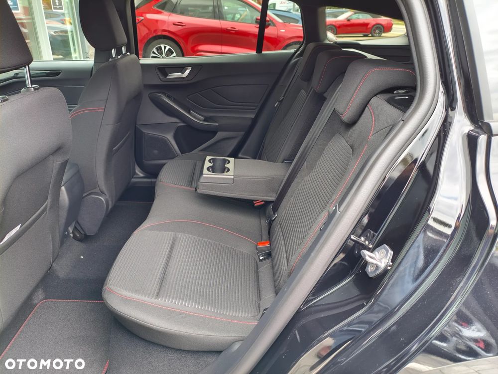 Ford Focus 1.0 EcoBoost mHEV ST-Line X - 27