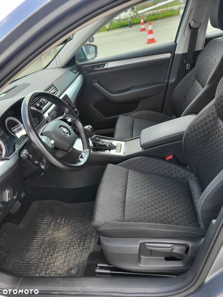 Skoda Superb 2.0 TDI SCR L&K DSG - 10