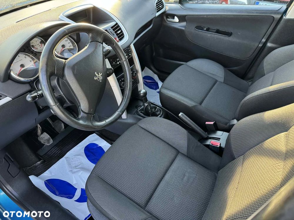 Peugeot 207 1.4 Business Line - 11