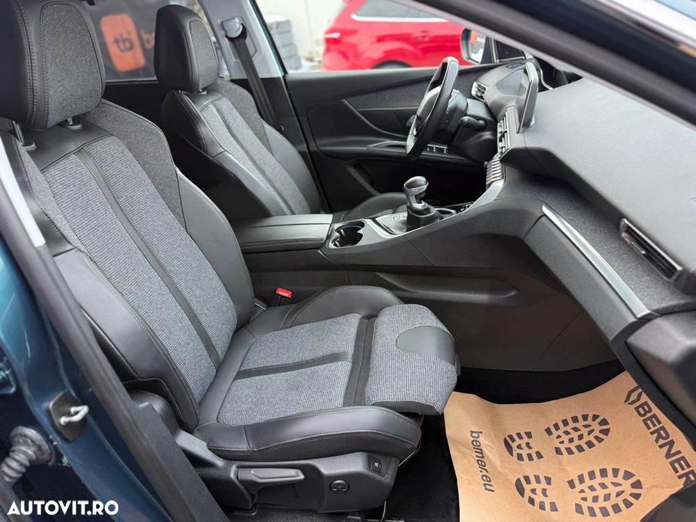 Peugeot 5008 PureTech 130 Stop & Start Allure - 33