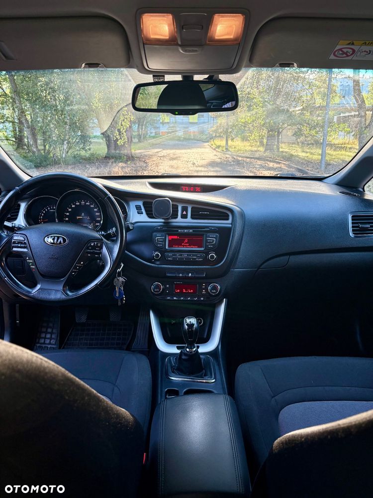 Kia Ceed 1.6 GDI Business Line - 9