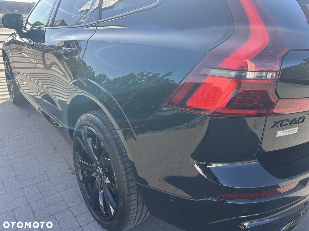 Volvo XC 60 B5 B AWD Plus Black Edition - 9