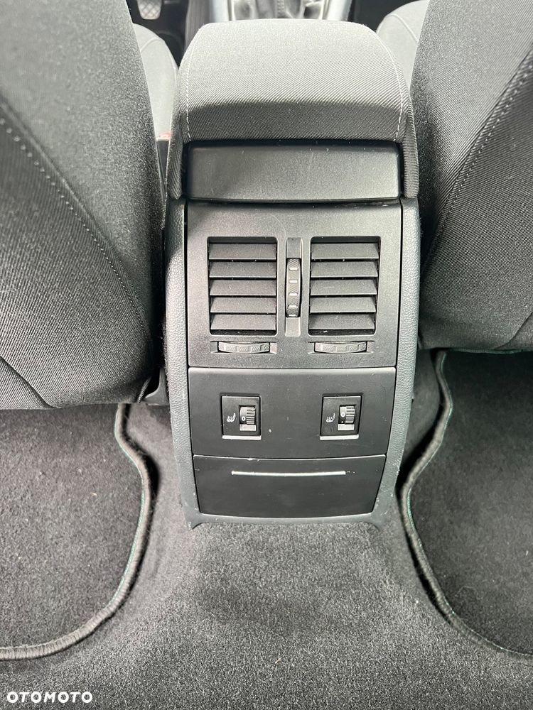 Skoda Octavia 1.6 Team Edition - 17