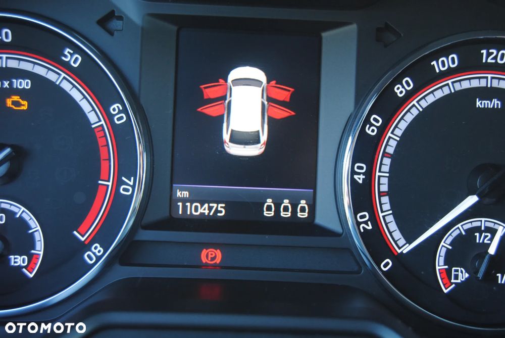 Skoda Octavia 2.0 TSI RS - 15