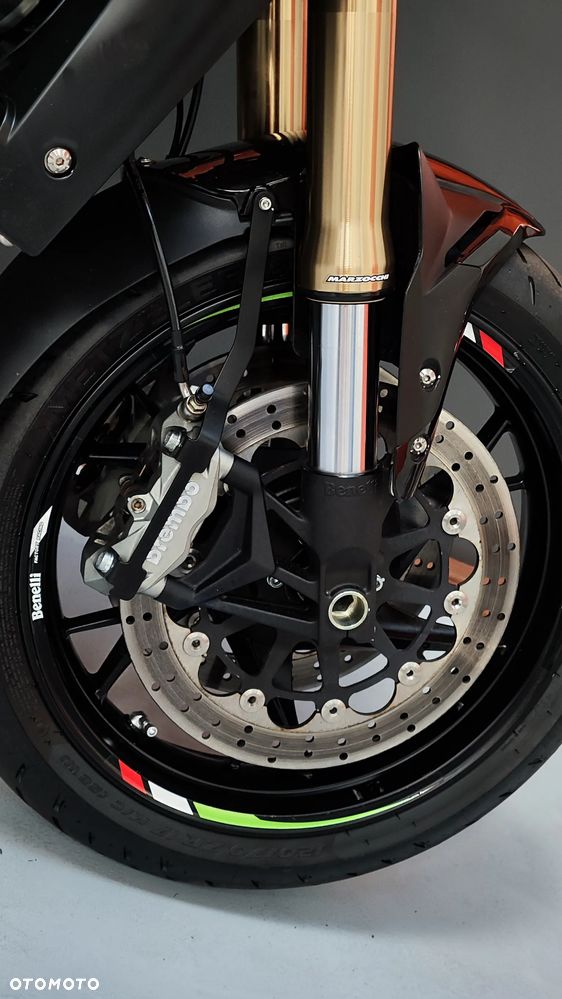 Benelli 752 S - 18