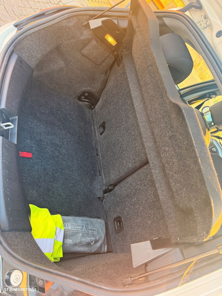 Lancia Ypsilon 1.2 S&S Urban - 8