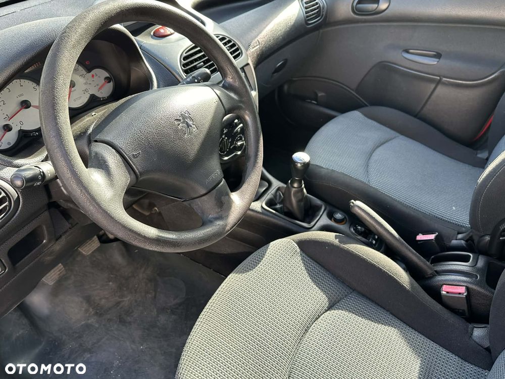 Peugeot 206 - 3