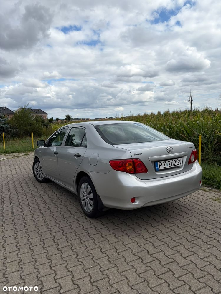Toyota Corolla - 22