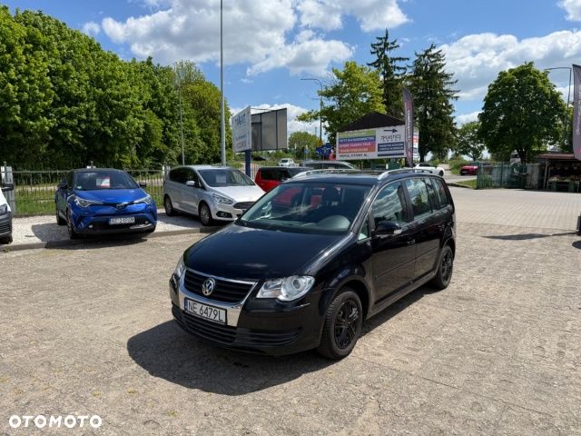 Volkswagen Touran - 8