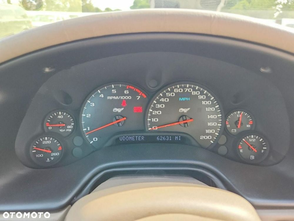 Chevrolet Corvette 5.7 - 9
