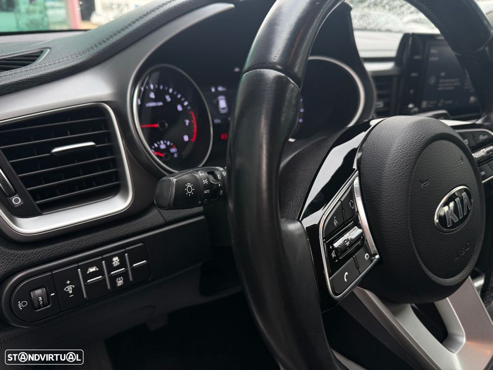 Kia Ceed 1.0 T-GDI Urban - 10
