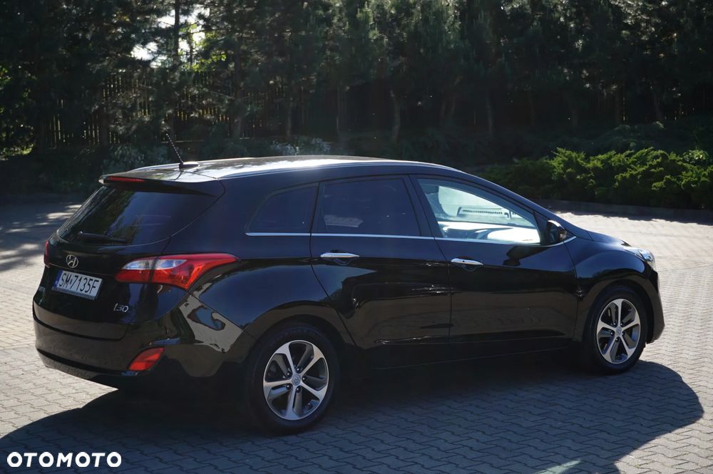 Hyundai i30 blue 1.6 GDI YES Gold - 8