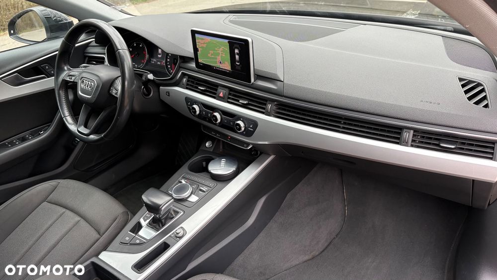 Audi A4 Limousine 2.0 TDI Sport S tronic - 25