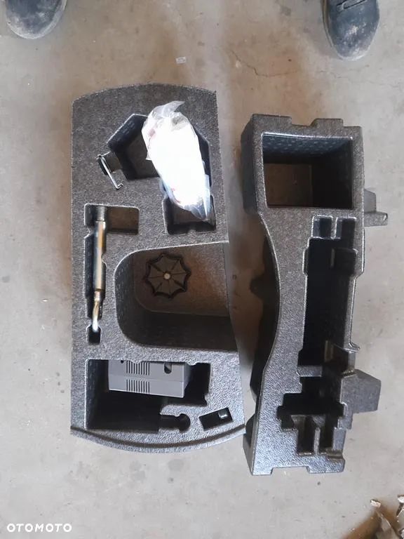 wkład bagażnika zestaw naprawczy  kompresor Seat Ibiza 6J IV 6J0863470A - 5