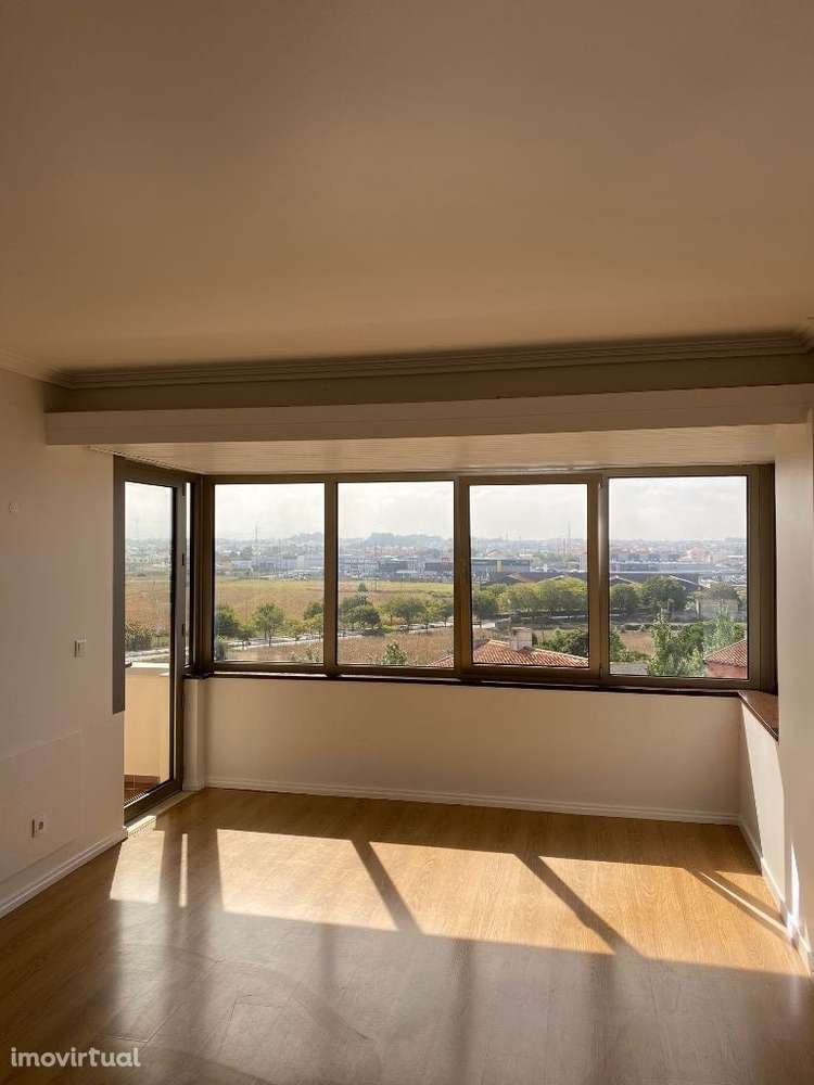 Arrendamento T3 BAIRRO DO LICEU - Grande imagem: 4/13