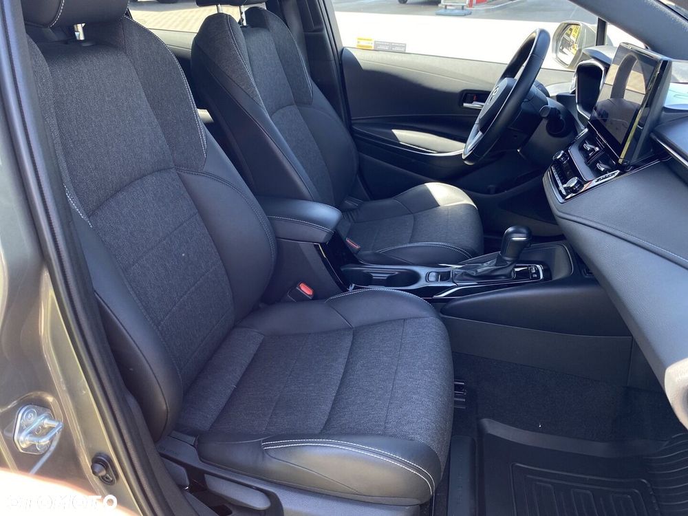 Toyota Corolla 1.8 Hybrid Style - 20