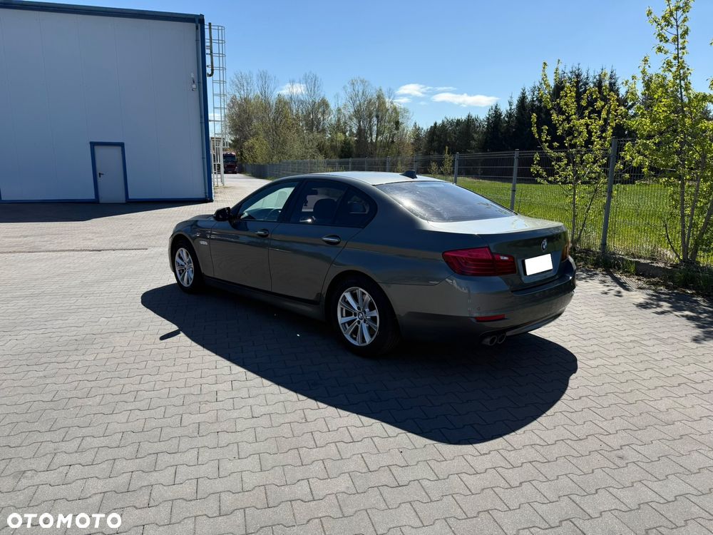 BMW Seria 5 520d xDrive - 34