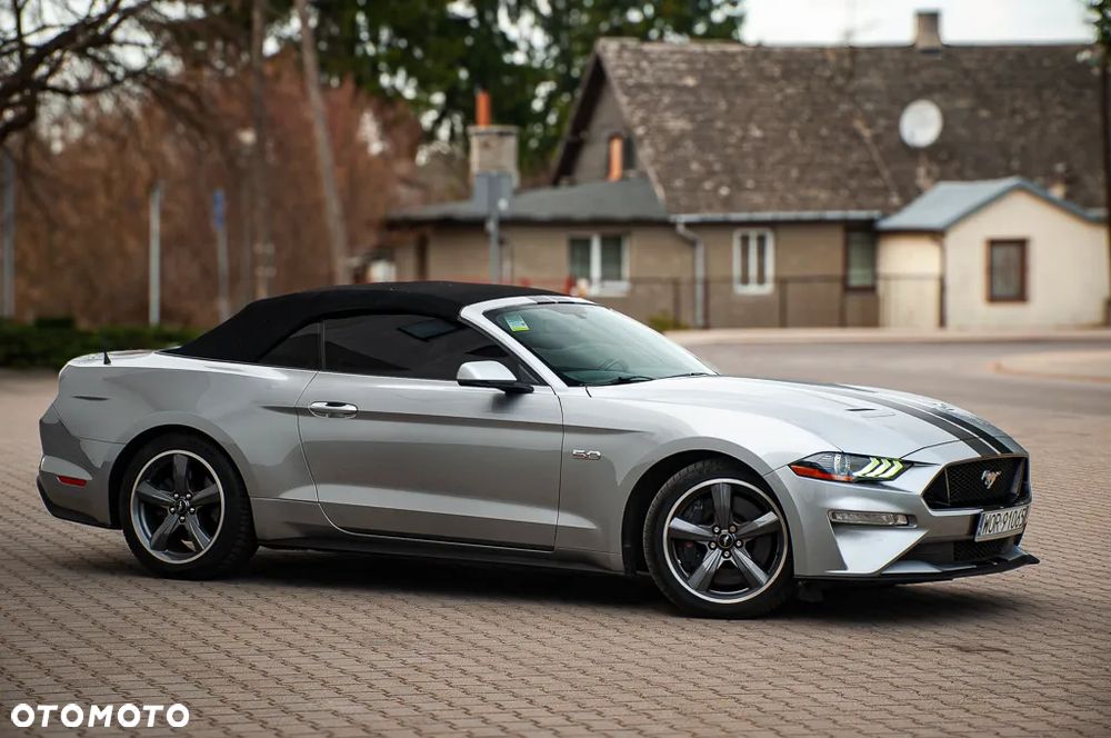 Ford Mustang - 8