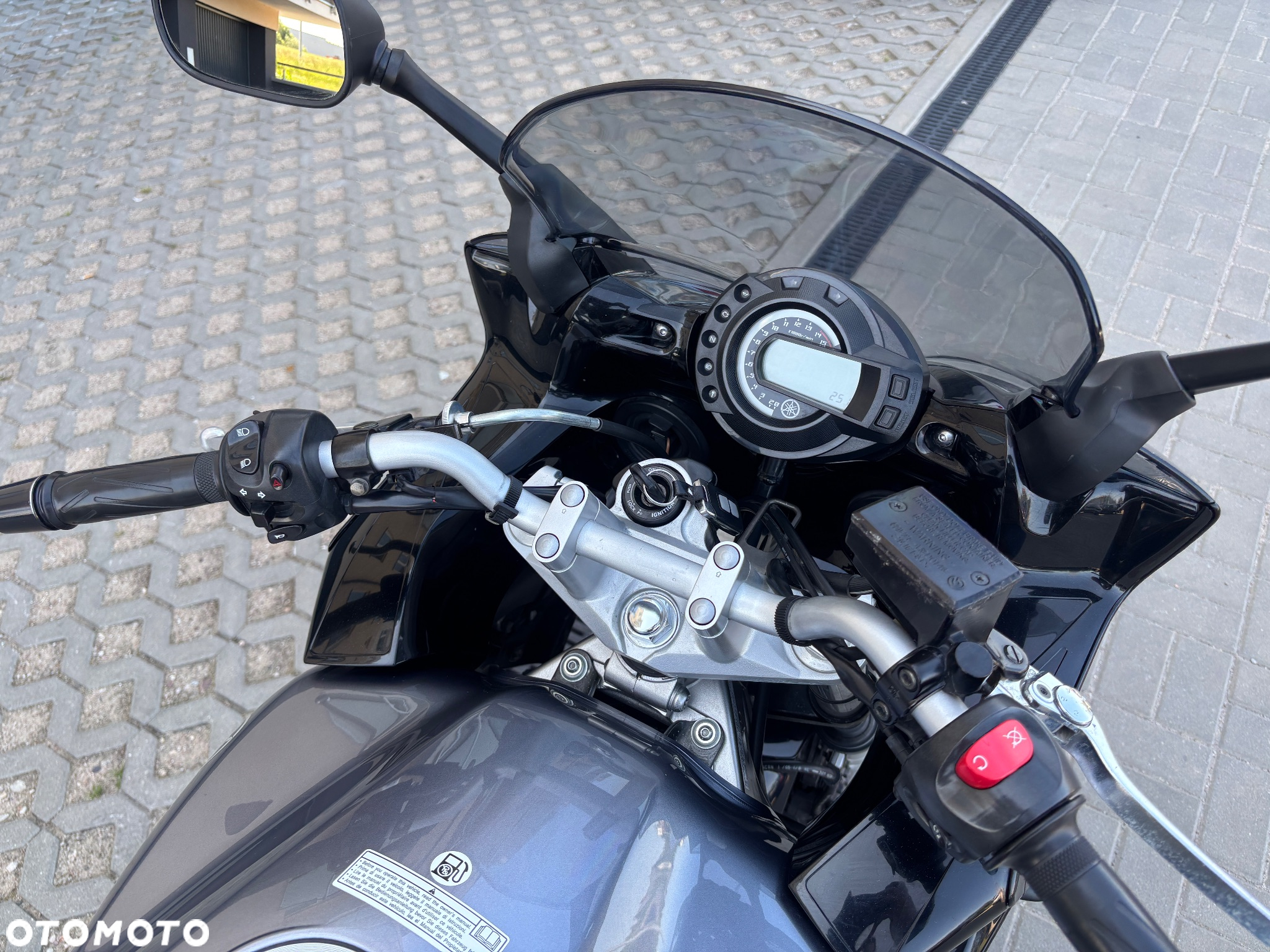 Yamaha FZ6 - 10