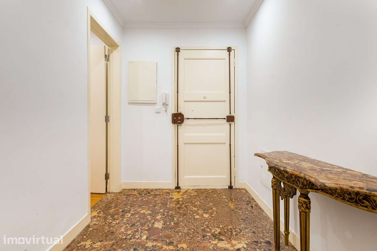 Apartamento T4 | Lapa - Grande imagem: 2/34