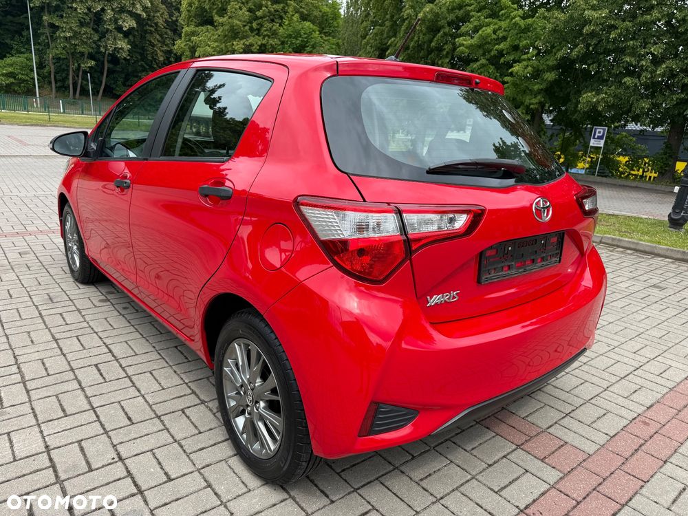 Toyota Yaris 1.0 VVT-i Cool - 3