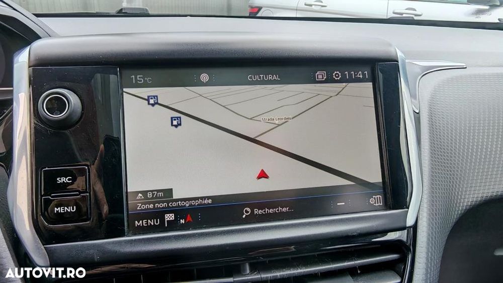 Peugeot 2008 PureTech 110 Stop&Start EAT6 Crossway - 16