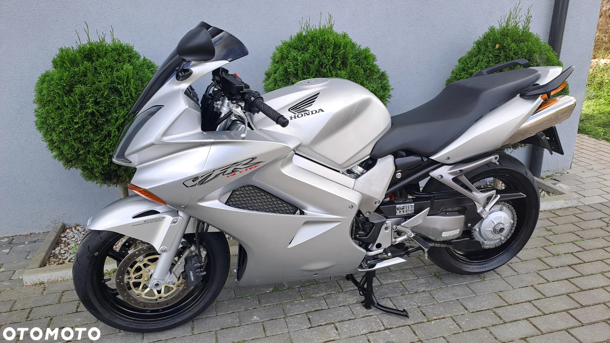 Honda VFR - 6