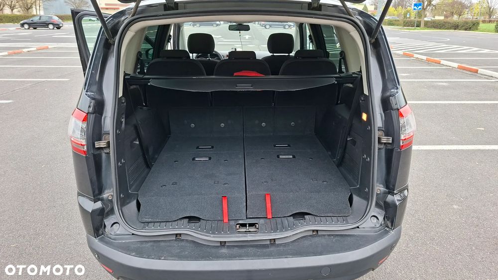 Ford S-Max 2.0 TDCi DPF Titanium - 17