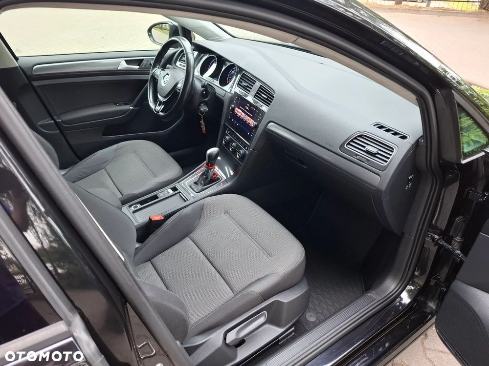 Volkswagen Golf 2.0 TDI R-Line DSG - 20