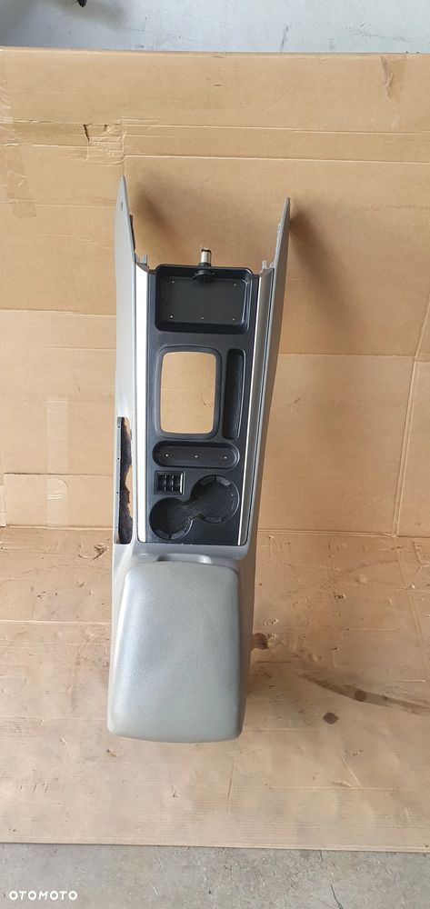 Tunel środkowy podłokietnik skóra Kia Sorento I 84610-3E000 - 8