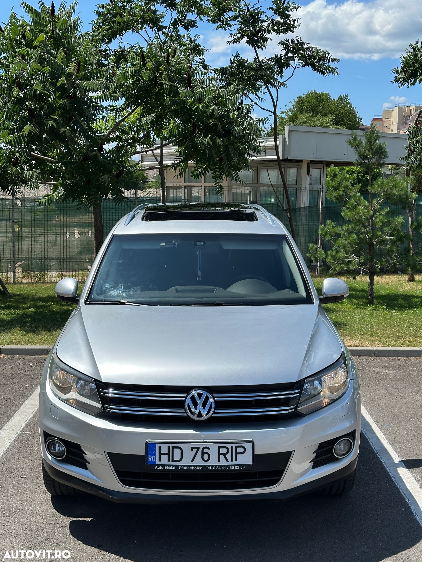 Volkswagen Tiguan 2.0 TDI 4Motion DSG Sport & Style - 6