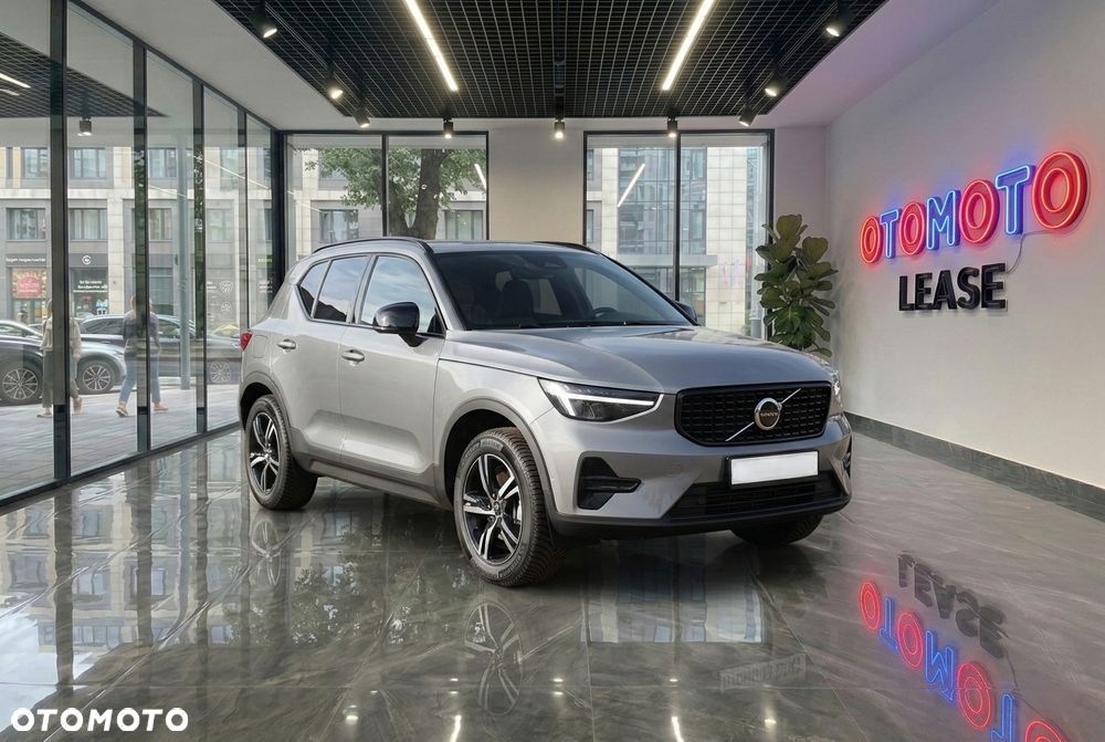 Volvo XC 40 B3 Plus Dark - 1