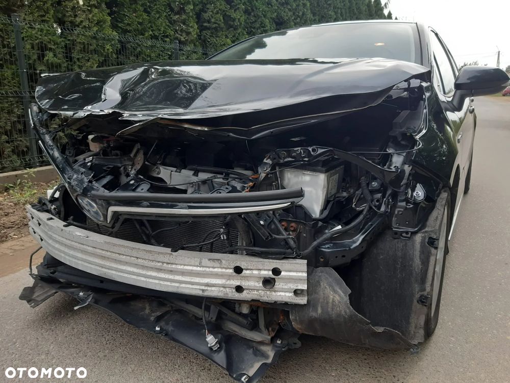 Toyota Corolla 1.8 Hybrid Comfort - 3