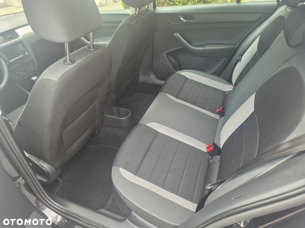 Skoda RAPID 1.2 TSI Ambition - 10