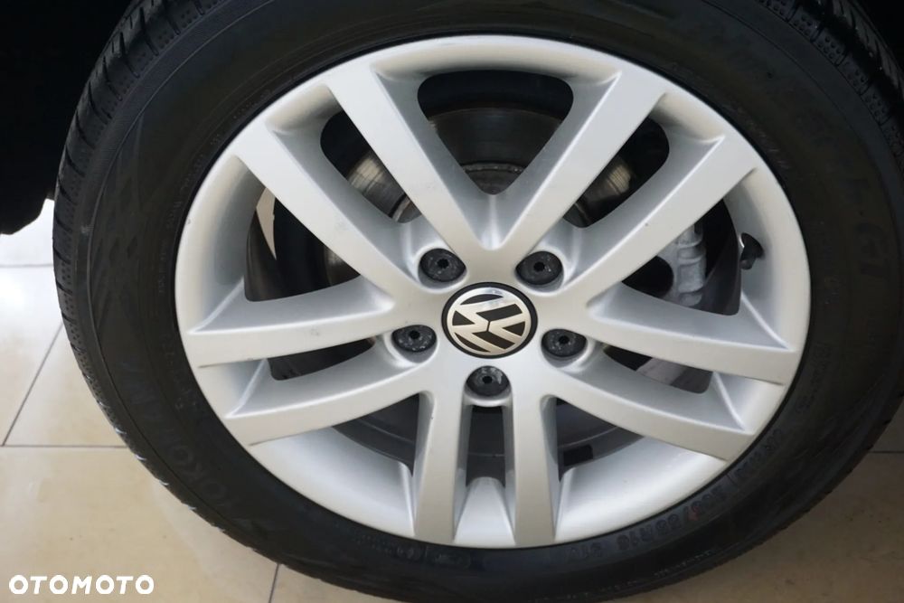 Volkswagen Golf 2.0 TDI DPF Highline - 20