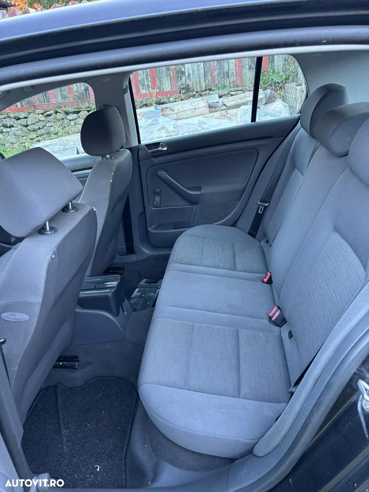 Volkswagen Golf 1.6 Comfortline - 9