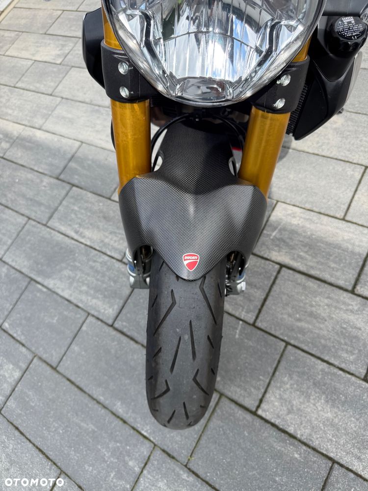 Ducati Monster - 8