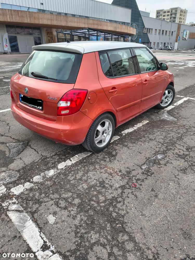 Skoda Fabia 1.6 16V Sportline - 2