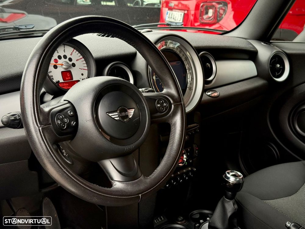 MINI 3 Portas Cooper D - 6