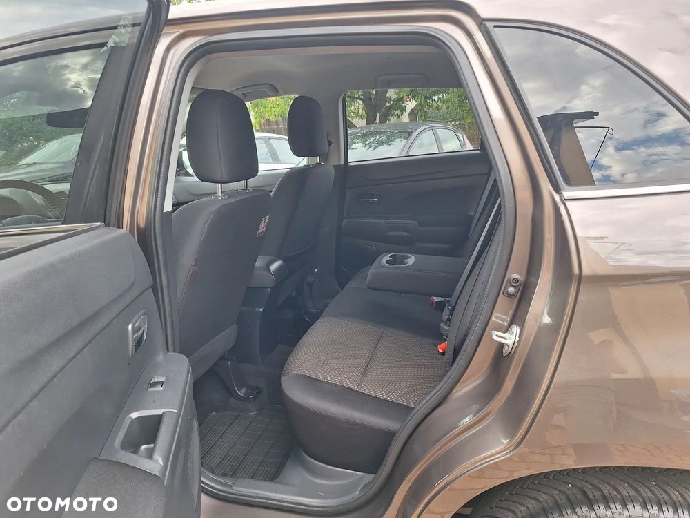 Mitsubishi ASX 1.6 2WD Edition II - 14