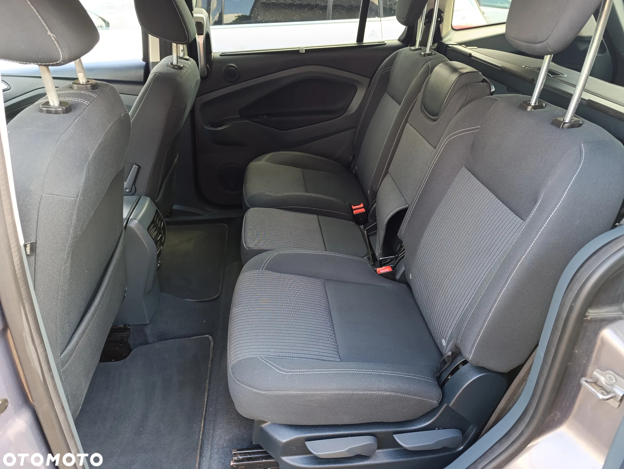 Ford Grand C-MAX 1.6 EcoBoost Start-Stop-System Titanium - 10