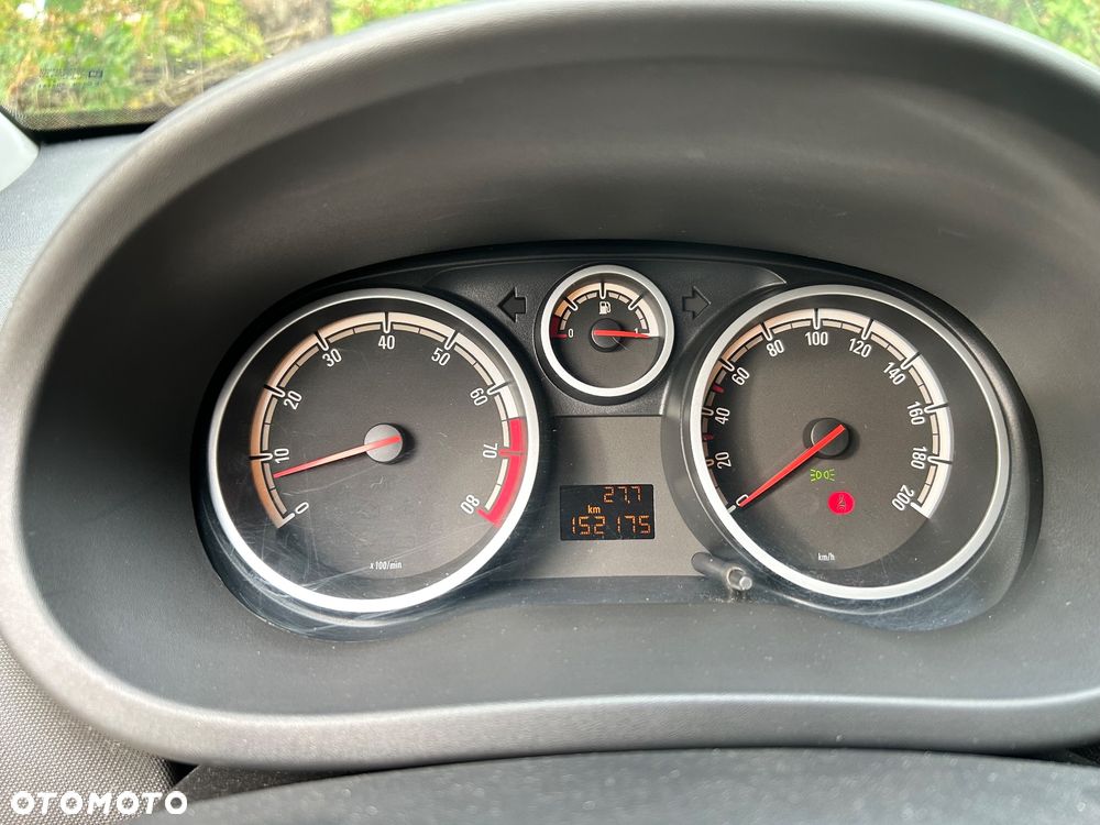 Opel Corsa - 11