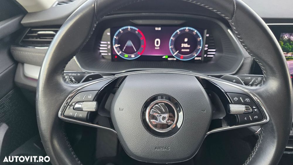 Skoda Octavia 2.0 TDI STYLE DSG - 39